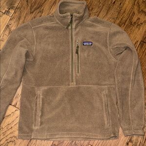 Patagonia Men's 1/4 Zip Fleece  size small